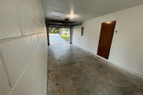 Villa ou maison à vendre à Mascotte, Floride: 3 chambres, 110 m2 № 2415479 - photo 17