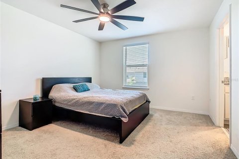 Townhouse in Winter Garden, Florida 3 bedrooms, 145.58 sq.m. № 2196245 - photo 22