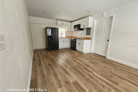 Villa ou maison à louer à Orlando, Floride: 2 chambres, 205.13 m2 № 1680190 - photo 6