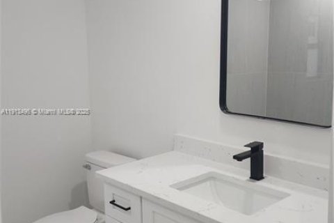 Купить виллу или дом в Лихай-Эйкерс, Флорида 4 спальни, № 1968837 - фото 13