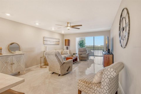 Copropriété à vendre à Sarasota, Floride: 1 chambre, 87.89 m2 № 1424337 - photo 11