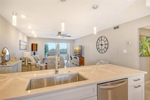 Copropriété à vendre à Sarasota, Floride: 1 chambre, 87.89 m2 № 1424337 - photo 8