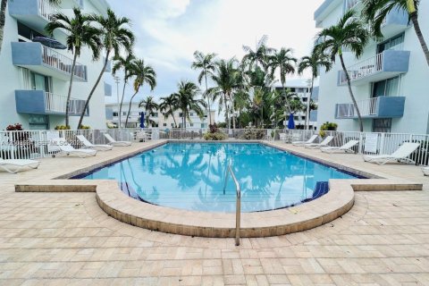 Copropriété à louer à North Bay Village, Floride: 1 chambre, 57.6 m2 № 2415630 - photo 17