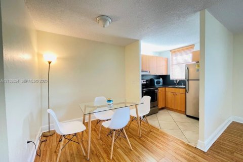 Copropriété à louer à North Bay Village, Floride: 1 chambre, 57.6 m2 № 2415630 - photo 5