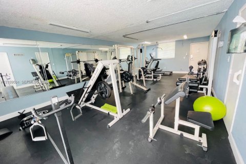 Copropriété à louer à North Bay Village, Floride: 1 chambre, 57.6 m2 № 2415630 - photo 16