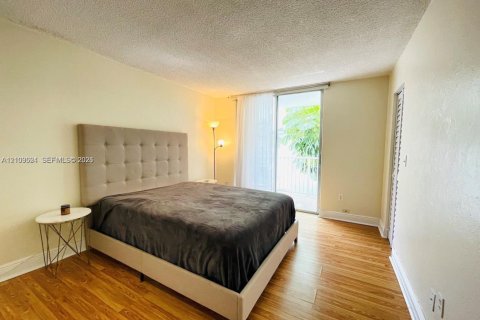 Copropriété à louer à North Bay Village, Floride: 1 chambre, 57.6 m2 № 2415630 - photo 8