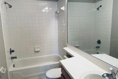 Condominio en alquiler en Orlando, Florida, 3 dormitorios, 107.95 m2 № 1840517 - foto 11