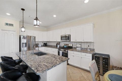 House in Lakewood Ranch, Florida 4 bedrooms, 236.53 sq.m. № 1326709 - photo 8