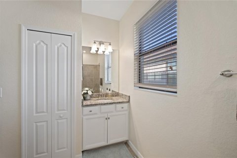 House in Lakewood Ranch, Florida 4 bedrooms, 236.53 sq.m. № 1326709 - photo 25