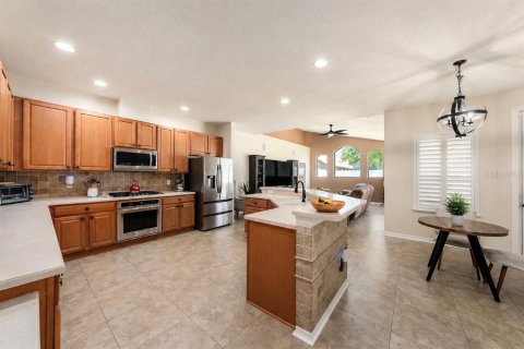 Casa en venta en Tampa, Florida, 4 dormitorios, 257.9 m2 № 2120657 - foto 6