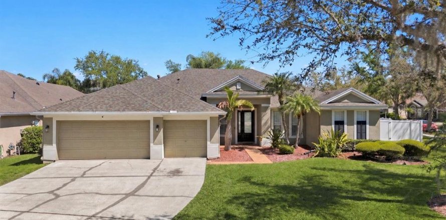 Villa ou maison à Tampa, Floride 4 chambres, 257.9 m2 № 2120657