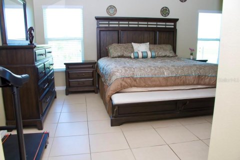 Villa ou maison à vendre à Kissimmee, Floride: 3 chambres, 140.65 m2 № 2302733 - photo 11