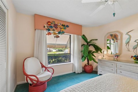 House in Palm Harbor, Florida 4 bedrooms, 263.29 sq.m. № 2280551 - photo 28