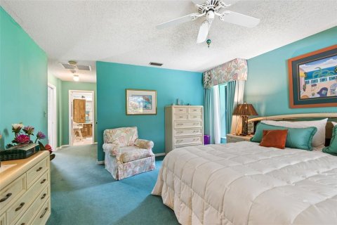 House in Palm Harbor, Florida 4 bedrooms, 263.29 sq.m. № 2280551 - photo 18