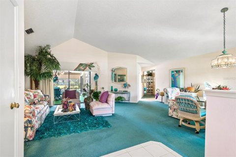 House in Palm Harbor, Florida 4 bedrooms, 263.29 sq.m. № 2280551 - photo 6