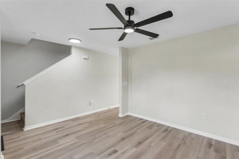 House in Poinciana, Florida 4 bedrooms, 189.52 sq.m. № 2339109 - photo 6
