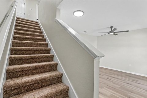 House in Poinciana, Florida 4 bedrooms, 189.52 sq.m. № 2339109 - photo 8
