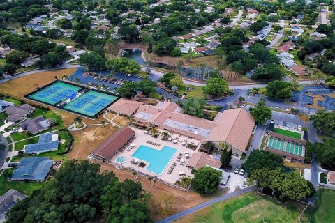 Villa ou maison à vendre à Palm Harbor, Floride: 2 chambres, 110.55 m2 № 2411651 - photo 18