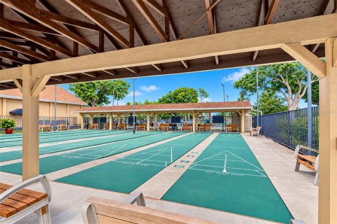 Villa ou maison à vendre à Palm Harbor, Floride: 2 chambres, 110.55 m2 № 2411651 - photo 13