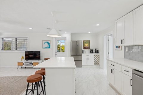 Dúplex en venta en Longboat Key, Florida, 4 dormitorios, 166.48 m2 № 1866956 - foto 12
