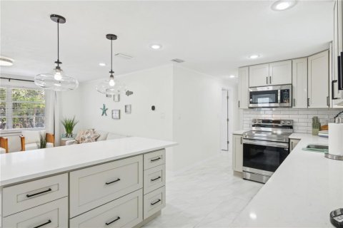 Dúplex en venta en Longboat Key, Florida, 4 dormitorios, 166.48 m2 № 1866956 - foto 21