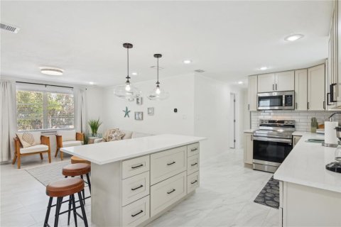 Dúplex en venta en Longboat Key, Florida, 4 dormitorios, 166.48 m2 № 1866956 - foto 18