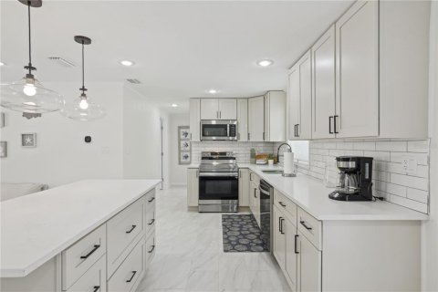 Dúplex en venta en Longboat Key, Florida, 4 dormitorios, 166.48 m2 № 1866956 - foto 20