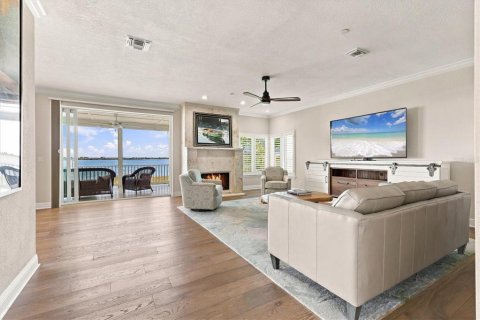 Villa ou maison à vendre à Englewood, Floride: 3 chambres, 258.92 m2 № 2430534 - photo 8