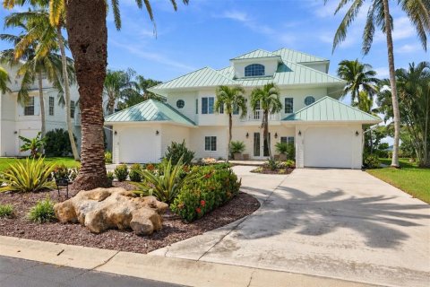 Villa ou maison à vendre à Englewood, Floride: 3 chambres, 258.92 m2 № 2430534 - photo 2