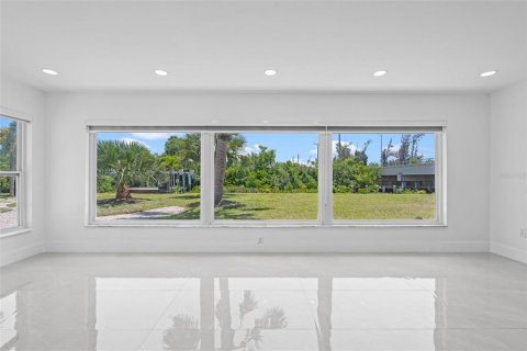 House in Punta Gorda, Florida 2 bedrooms, 129.32 sq.m. № 1852569 - photo 10