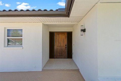 House in Punta Gorda, Florida 2 bedrooms, 129.32 sq.m. № 1852569 - photo 4