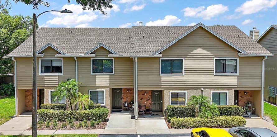 Condo in Winter Park, Florida, 2 bedrooms  № 2393890