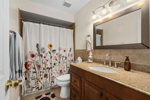 Condo in Winter Park, Florida, 2 bedrooms  № 2393890 - photo 19