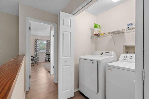 Condo in Winter Park, Florida, 2 bedrooms  № 2393890 - photo 14