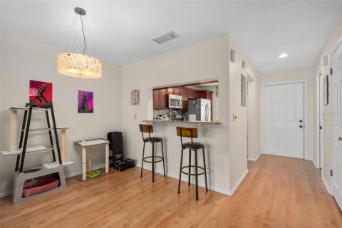 Condo in Winter Park, Florida, 2 bedrooms  № 2393890 - photo 7