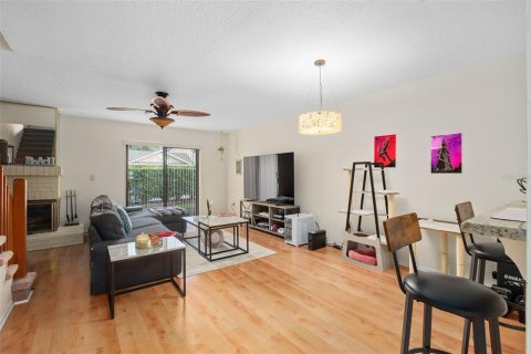 Condo in Winter Park, Florida, 2 bedrooms  № 2393890 - photo 10