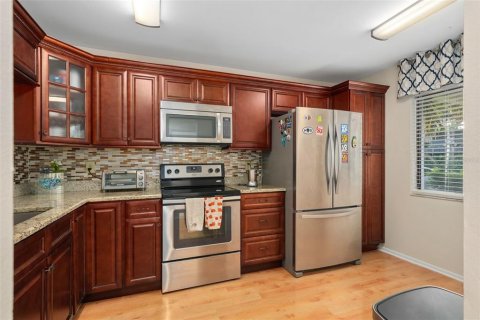 Condo in Winter Park, Florida, 2 bedrooms  № 2393890 - photo 4