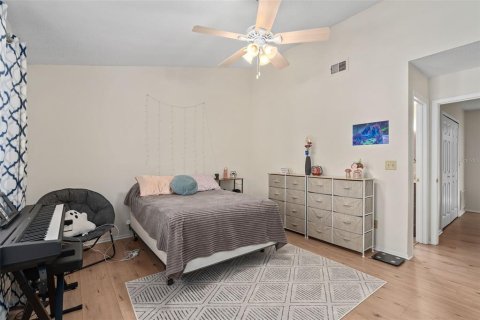 Condo in Winter Park, Florida, 2 bedrooms  № 2393890 - photo 22