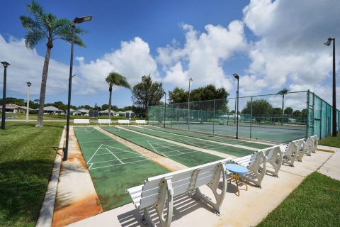 Condo in St. Lucie, Florida, 2 bedrooms № 2254552 - photo 26