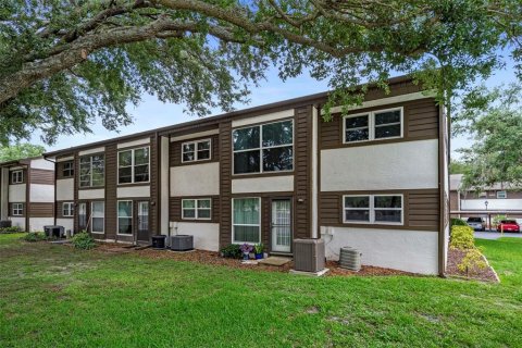 Condo in New Port Richey, Florida, 2 bedrooms № 2099605 - photo 29