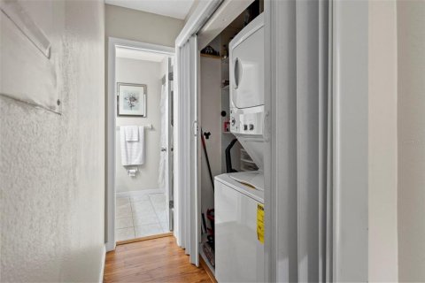 Condo in New Port Richey, Florida, 2 bedrooms № 2099605 - photo 21