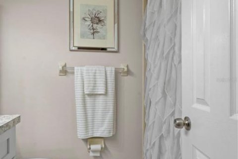 Condo in New Port Richey, Florida, 2 bedrooms № 2099605 - photo 20