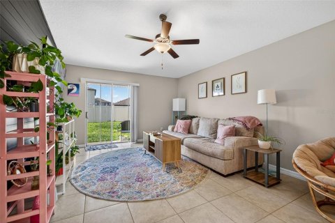 House in Sun City Center, Florida 3 bedrooms, 134.8 sq.m. № 2157182 - photo 12