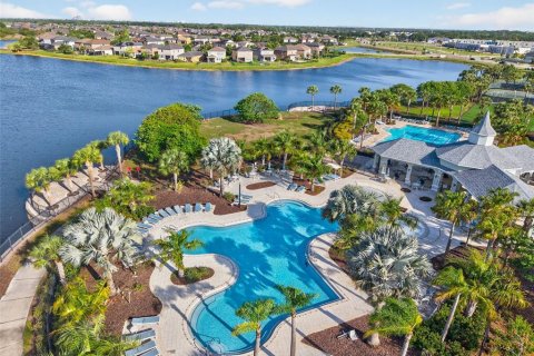 House in Sun City Center, Florida 3 bedrooms, 134.8 sq.m. № 2157182 - photo 2