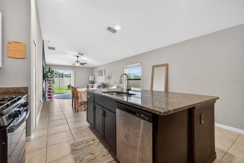 House in Sun City Center, Florida 3 bedrooms, 134.8 sq.m. № 2157182 - photo 9