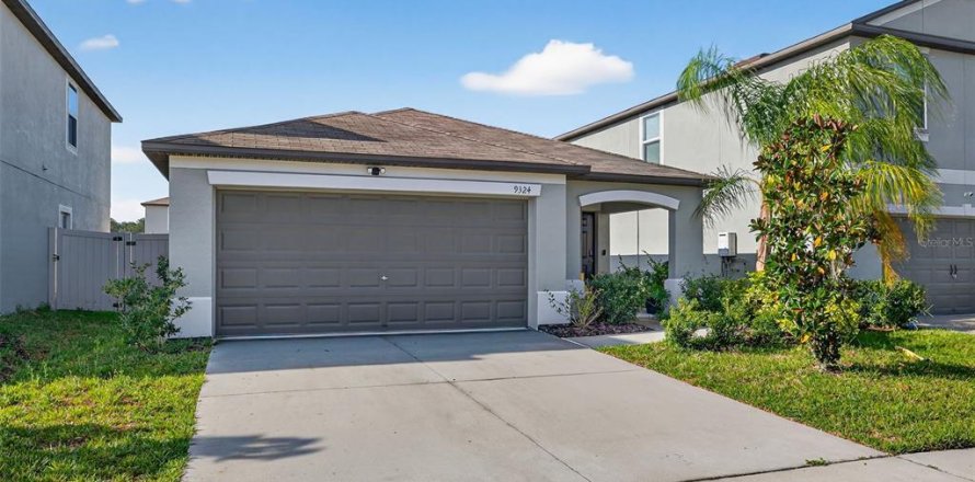 House in Sun City Center, Florida 3 bedrooms, 134.8 sq.m. № 2157182