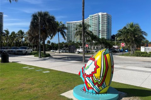 Condominio en venta en Pompano Beach, Florida, 2 dormitorios, 133.78 m2 № 1964208 - foto 25