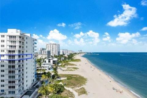 Condominio en venta en Pompano Beach, Florida, 2 dormitorios, 133.78 m2 № 1964208 - foto 2