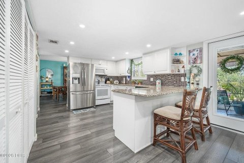 Villa ou maison à vendre à Ormond Beach, Floride: 5 chambres, 242.47 m2 № 2322782 - photo 11
