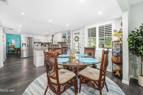 Villa ou maison à vendre à Ormond Beach, Floride: 5 chambres, 242.47 m2 № 2322782 - photo 16